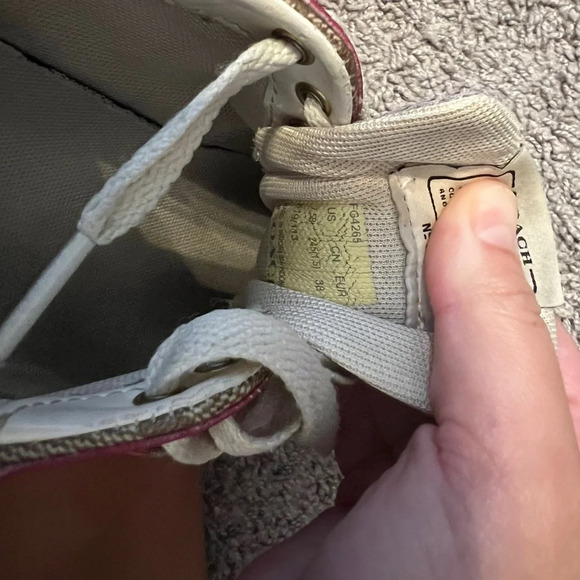 Coach women’s C152 Sig Tech runner sneaker size 7.5 - Picture 10 of 10
